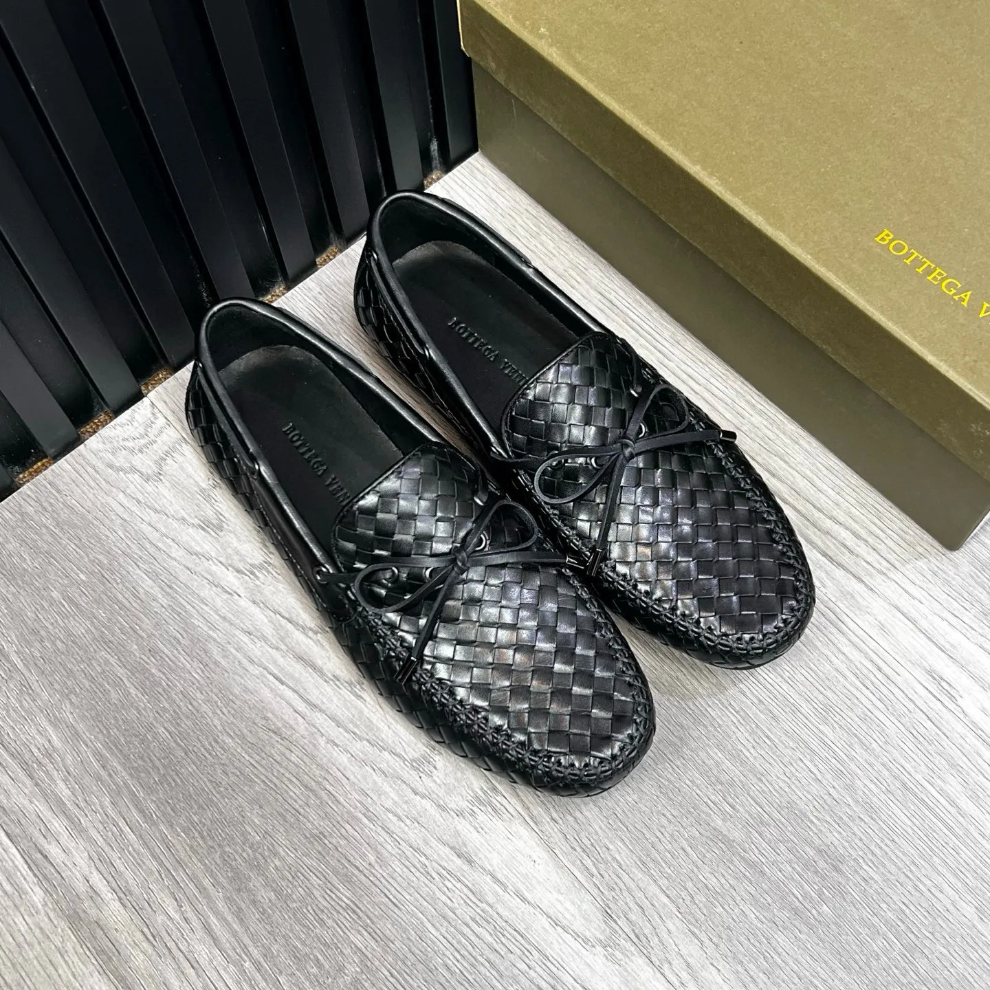 Ex-factory price 500 BV〰️Handmade classic men's leather shoes, Doudou shoes👉👉driving shoes, slip-on shoes, made of imported cowhide woven from Italy, 💕water-dyed cowhide lining, 🔊original outsole, waterproof platform design, comfortable on the feet. A good choice for traveling and driving, two colors available, code number: 38-44, (45 can be customized)